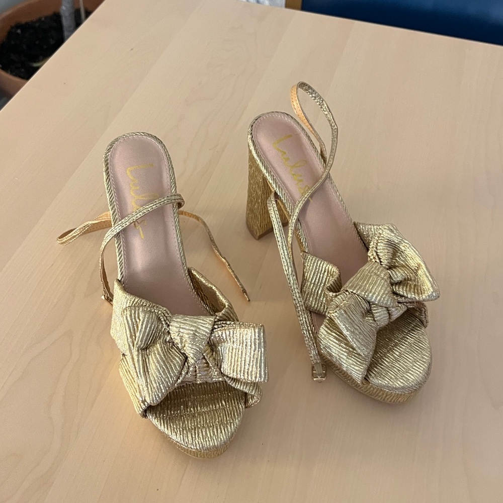 NEW Lulu’s Platform Heels 7.5